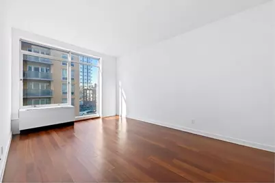 41-17 Crescent Street #7F, New York City, NY 11101 - Photo 2