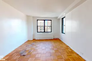 301 E 62nd St, New York City, NY 10065 - Photo 6