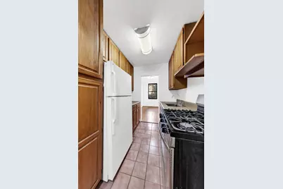 100 Bank Street #2B, New York City, NY 10014 - Photo 4