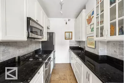 150 E 93rd Street #10D, New York City, NY 10128 - Photo 4