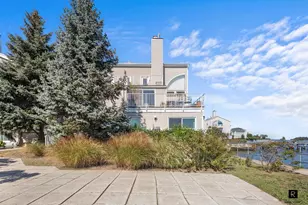 8 Deepwater Way, New York City, NY 10464 - Photo 2