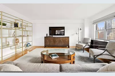 301 E 75th Street #19B, New York City, NY 10021 - Photo 1
