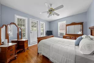 34 Crosby Ave, New York City, NY 11207 - Photo 12