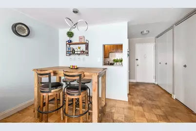 1874 Pelham Parkway S #5B, New York City, NY 10461 - Photo 2