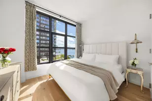 29 Huron St, New York City, NY 11222 - Photo 8