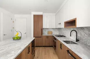 29 Huron St, New York City, NY 11222 - Photo 2