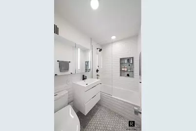 132 E 35th Street #5-D, New York City, NY 10016 - Photo 6