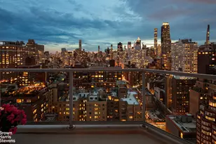 300 E 74th St, New York City, NY 10021 - Photo 12