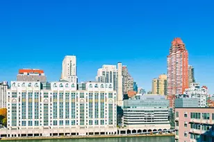 555 Main St, New York City, NY 10044 - Photo 10