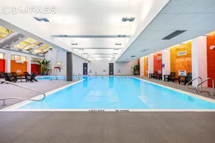 555 Main St, New York City, NY 10044 - Photo 12