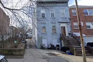 1237 Leland Ave, New York City, NY 10472 - Photo 2