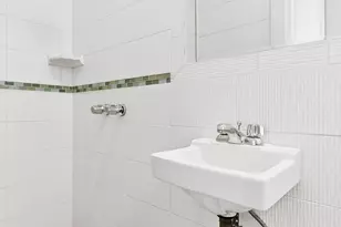 160 W 95th St, New York City, NY 10025 - Photo 8