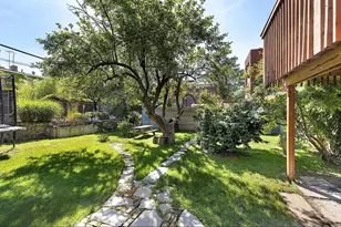 104 King St, New York City, NY 11231 - Photo 22