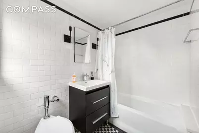 470 W 24th Street #2C, New York, NY 10011 - Photo 10