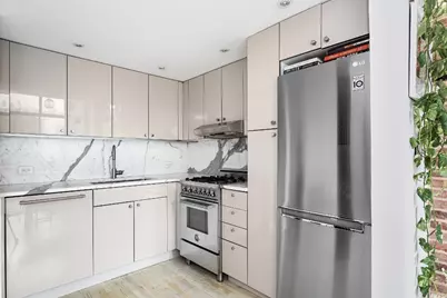 77 Bleecker Street #517, New York, NY 10012 - Photo 6
