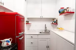 301 E 63rd St, New York City, NY 10065 - Photo 4