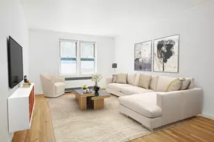 305 W 52nd St, New York City, NY 10019 - Photo 2