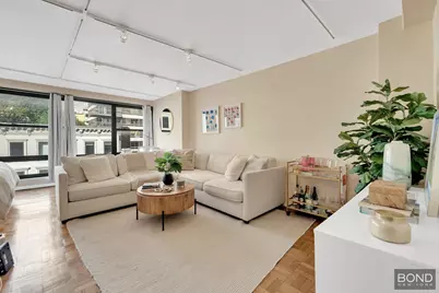 166 E 61st Street #5D, New York City, NY 10065 - Photo 1