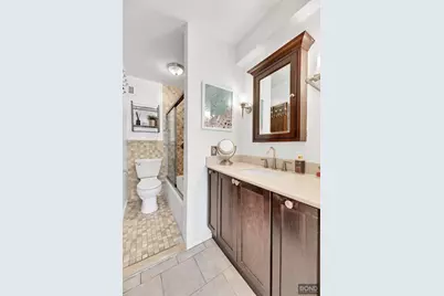 166 E 61st Street #5D, New York City, NY 10065 - Photo 4