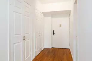 186 W 80th St, New York City, NY 10024 - Photo 4