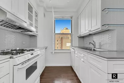333 W End Avenue #8-C, New York, NY 10024 - Photo 6