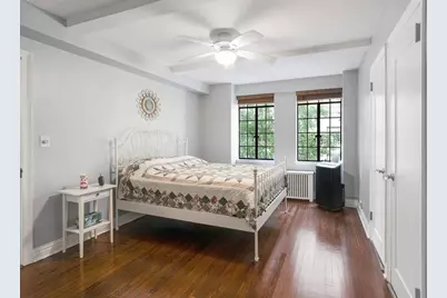 321 E 43rd Street #308, New York City, NY 10017 - Photo 8