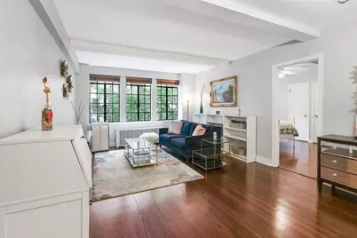321 E 43rd Street #308, New York City, NY 10017 - Photo 1