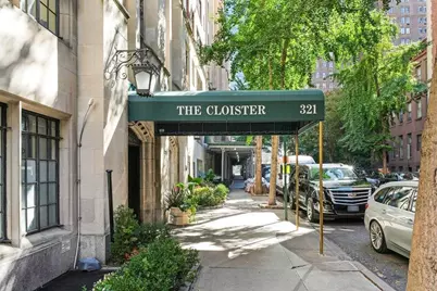 321 E 43rd Street #308, New York City, NY 10017 - Photo 12