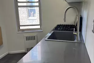 67-25 Clyde St, New York City, NY 11375 - Photo 6