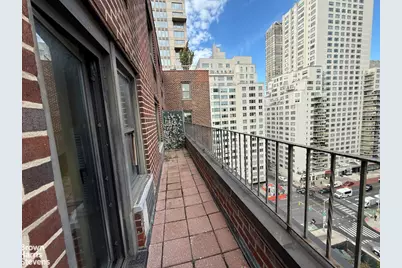 301 E 62nd Street #14A, New York City, NY 10065 - Photo 2