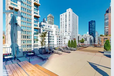 301 E 62nd Street #14A, New York City, NY 10065 - Photo 2