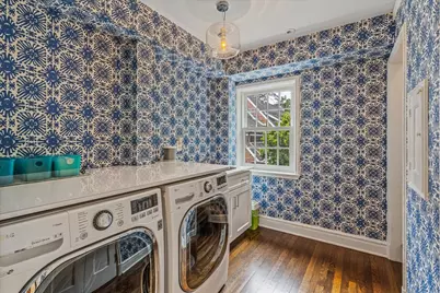 165 Slocum Crescent, New York City, NY 11375 - Photo 34