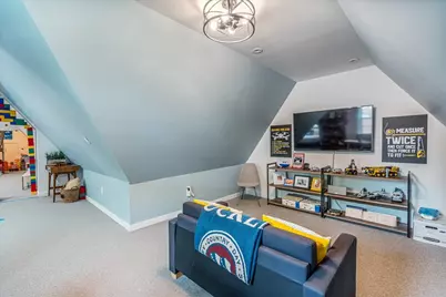 165 Slocum Crescent, New York City, NY 11375 - Photo 36