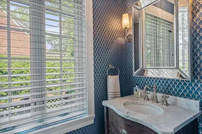 165 Slocum Crescent, New York City, NY 11375 - Photo 16