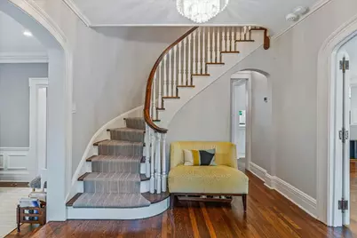 165 Slocum Crescent, New York City, NY 11375 - Photo 6