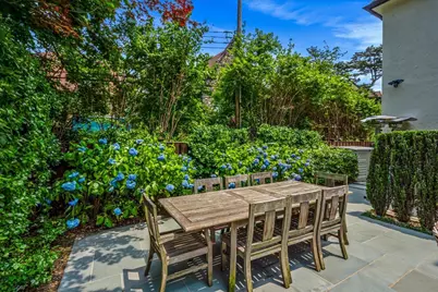 165 Slocum Crescent, New York City, NY 11375 - Photo 52