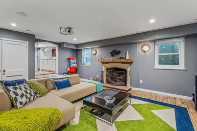 165 Slocum Crescent, New York City, NY 11375 - Photo 42