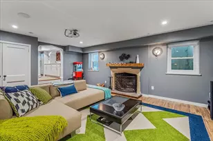 1-65 Slocum Crescent, New York City, NY 11375 - Photo 42