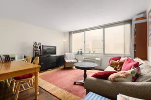 333 E 45th St, New York City, NY 10017 - Photo 1