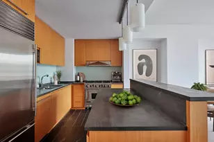 505 Greenwich St, New York City, NY 10013 - Photo 2