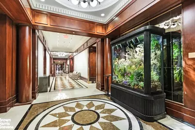 160 Central Park S #3011, New York City, NY 10019 - Photo 6