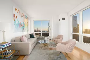 350 W 42nd St, New York City, NY 10036 - Photo 2