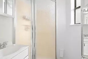 438 W 49th St, New York City, NY 10019 - Photo 4