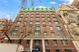 140 W 71st St, New York City, NY 10023 - Photo 12