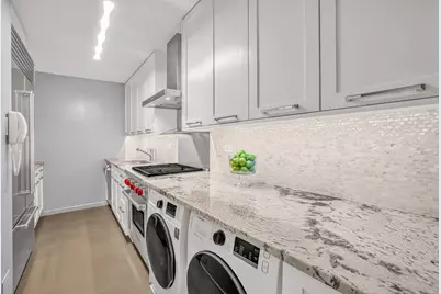 330 E 38th Street #47B, New York City, NY 10016 - Photo 4