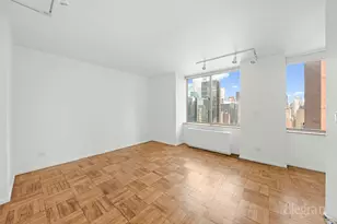 236 E 47th St, New York City, NY 10017 - Photo 4