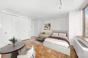236 E 47th St, New York City, NY 10017 - Photo 6
