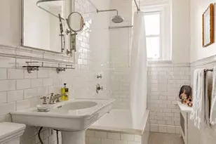 29 E 64th St, New York City, NY 10065 - Photo 8