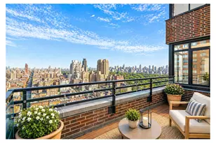 45 W 67th St, New York City, NY 10023 - Photo 2