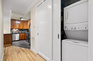 344 W 49th St, New York City, NY 10019 - Photo 20